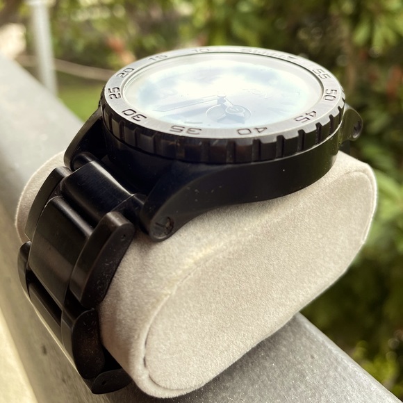 ▪️All Black▪️51-30 Nixon Watch Men’s - Picture 4 of 7